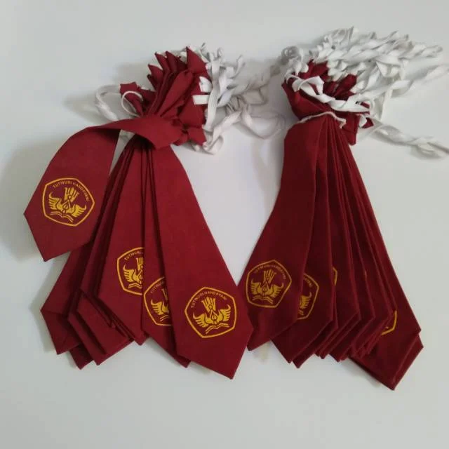 Dasi sd merah tali karet - dasi sekolah dasar - anak sd puta putri - dasi seragam sekolah cakcloth.com